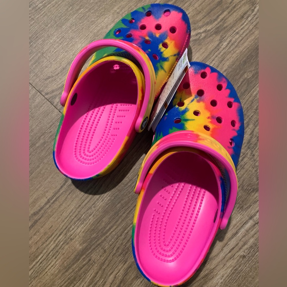 NEW Tye-Dye CROCS pink